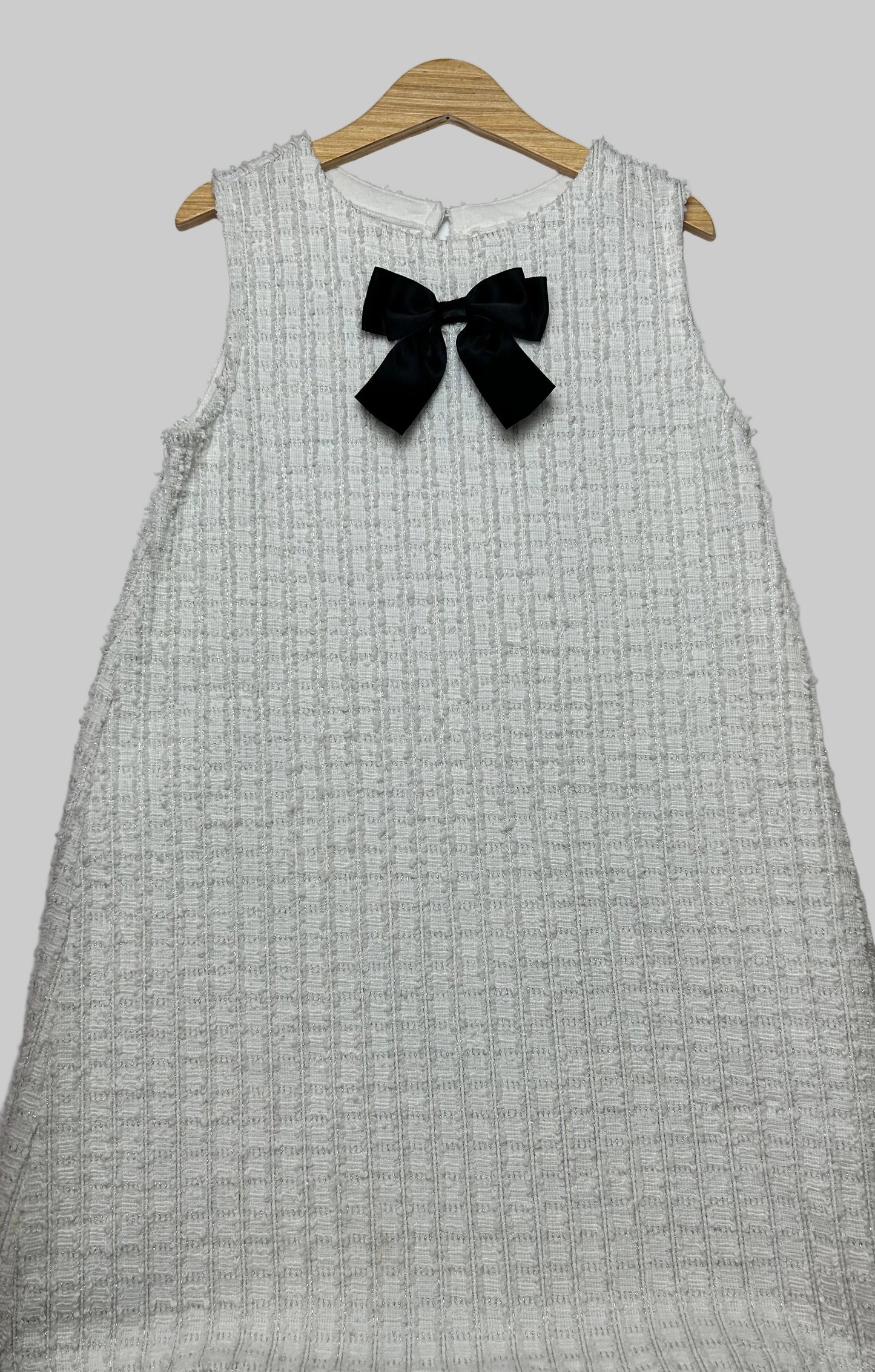H&M White Sleeveless Dress w/ Bow Dress 6/7