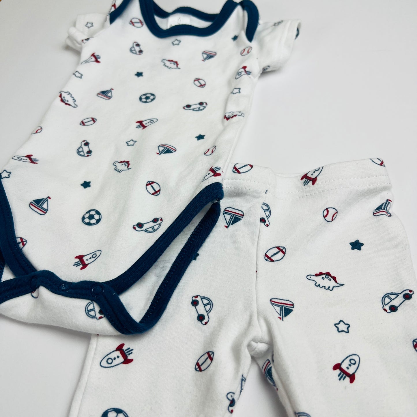 The Peanutshell 2 pc Onesie with Matching Pants 0-3M