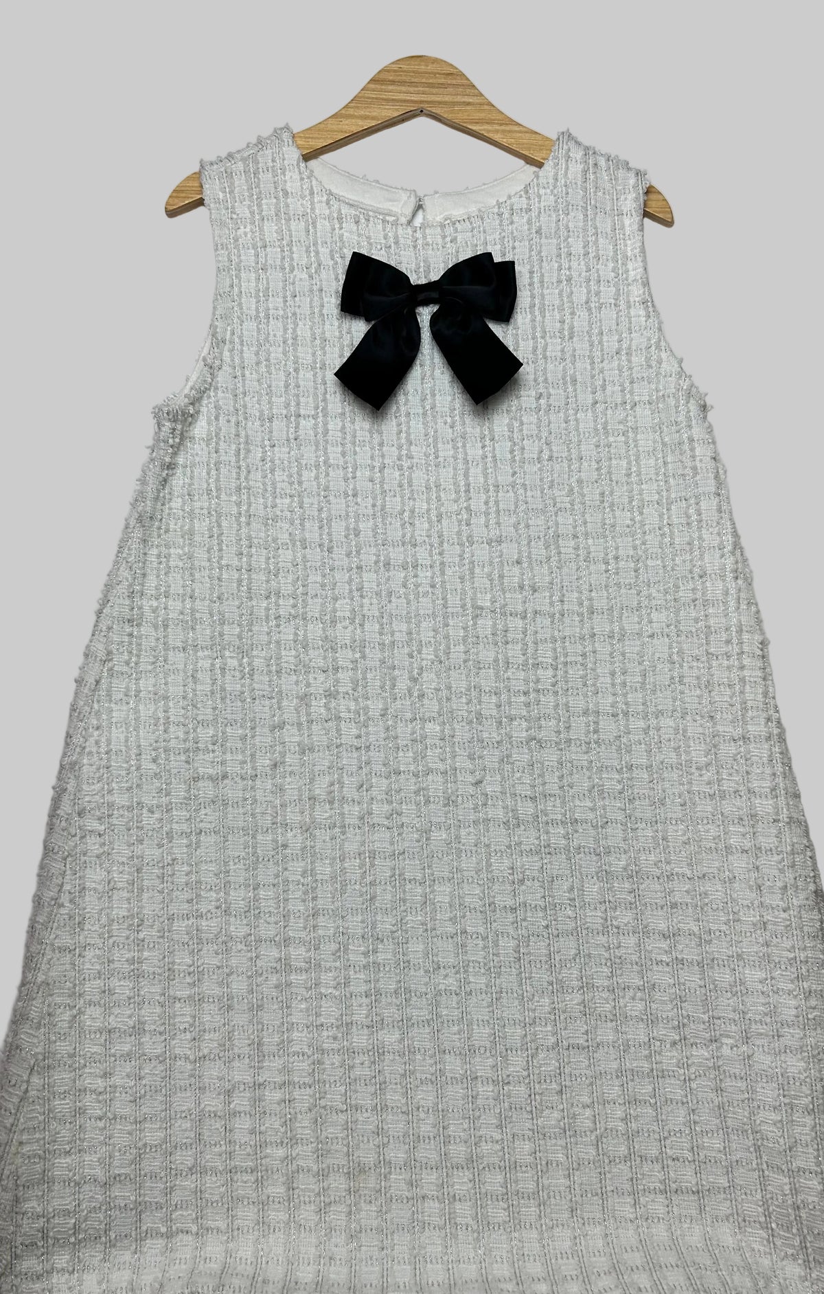 H&M White Sleeveless Dress w/ Bow Dress 6/7
