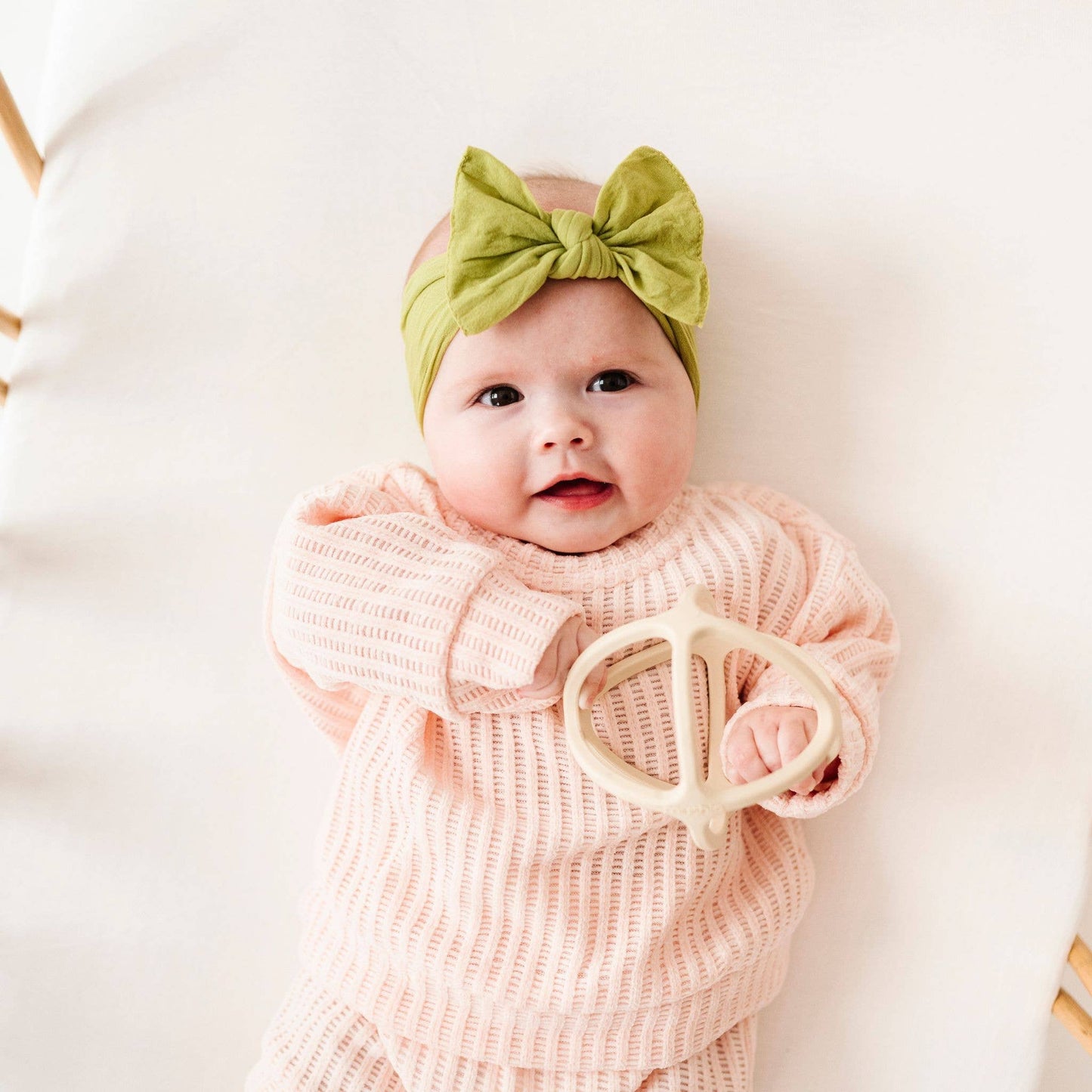 Baby Bling® Knot soft headband: Hot pink