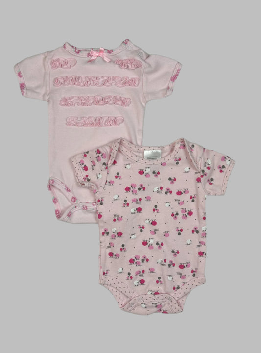 2PC No Brand and Kyle & Deena Onesies 0-3M