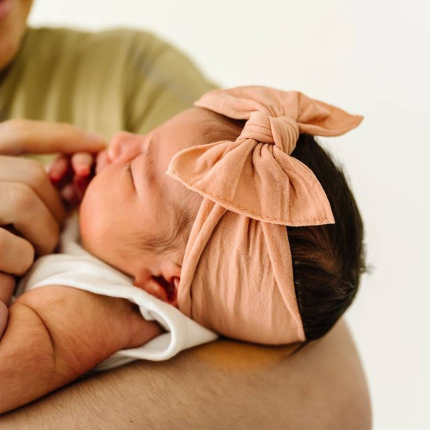Baby Bling® Knot soft headband: Hot pink